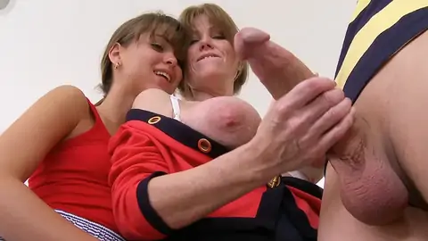 Youthful boy gets a hand job from a COUGAR before the FFM