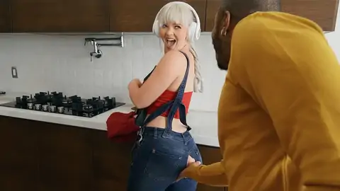 BIG BLACK COCK is romping curvaceous platinum-ash-light-haired ambisexual-atch in the kitchen